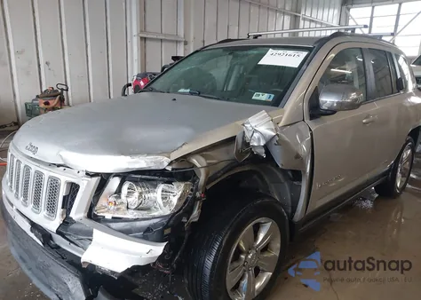 2012 Jeep Compass Latitude из США, поврежденный, VIN 1C4NJDEB4CD624546